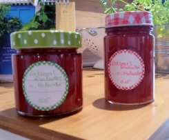 Erdbeer/Rhabarbermarmelade mit Holunderblütensirup