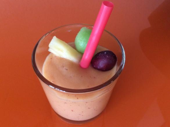  Smoothie auch für Anfänger/innen Mango Banane Pink Grapefruit und gefrorene Früchte