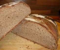Rustikales Krustenbrot