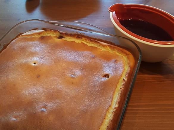 Griesauflauf mit Sauerkirschen