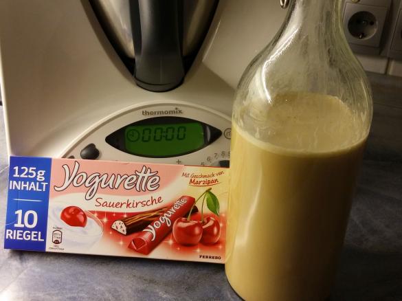 Likör Sauerkirsche mit Marzipan (Sahnelikör mit Sauerkirsch Yogurette)