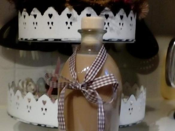 Schwarzwälder Kirschtorte  Likör 