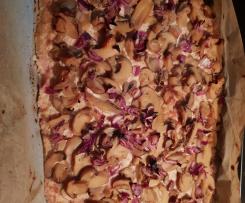 Flammkuchen mit Champignons und Schinken-Creme