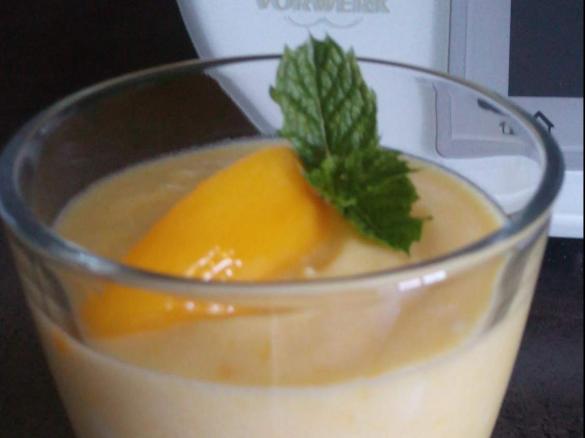 Pfirsich-Rum-Dessert