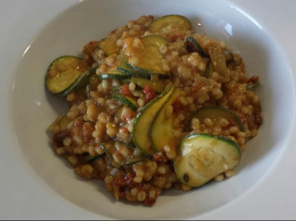 Zucchini-Graupen-Risotto, vegan