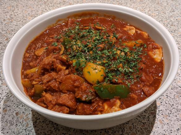 Paprika-Soja-Gulasch (vegan)