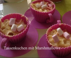 Tassenkuchen mit Marshmallows