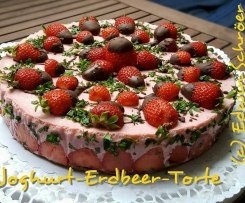 Erdbeer-Joghurt-Torte mit Minze - Kühlschranktorte - Torte ohne Backen