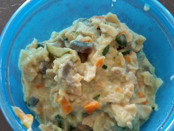 Variation Babybrei ab 8. Monat mit Pute und Aubergine 