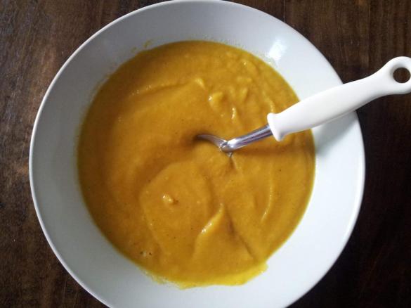 Kartoffel-Möhren-Ingwer-Süppchen