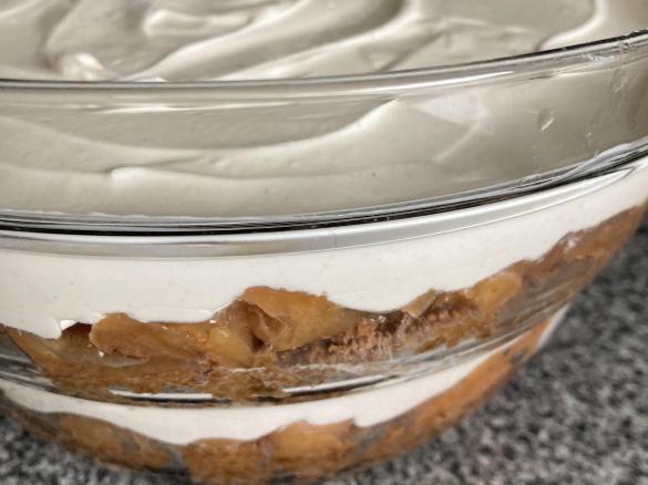 Weihnachts-Lebkuchen-Tiramisu mit Kirschen und Likör 43