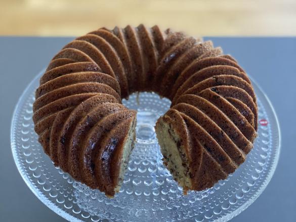 Fruity Pound Cake (Fruchtiger Sandkuchen)