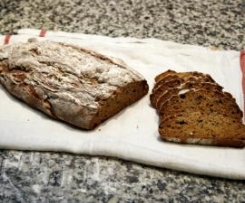 Helles Weizenbrot - ohne Hefe - mit Varianten