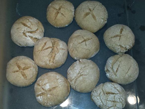 Dinkel-Roggen-Brötchen