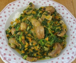 Spinat-Möhren-Champignon-Curry mit Kokosmilch