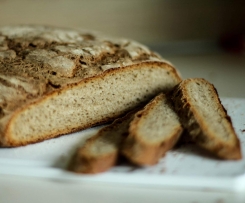 Bauernbrot (auf Sauerteig-/Hefe-Basis)