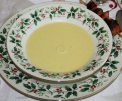 Kokos Mango Suppe mit Geflügelspieß