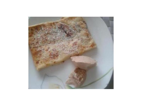 Crepes mit  Bananen Eis