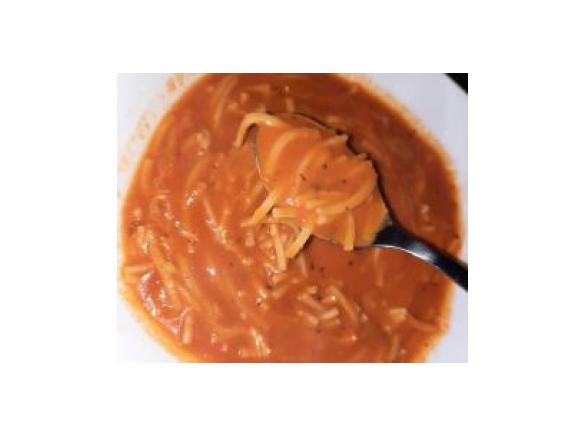 Tomatensuppe mit Nudeln