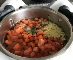 Möhreneintopf mit Kohlwurst/Mettenden