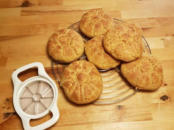 Möhren-Dinkel-Brötchen