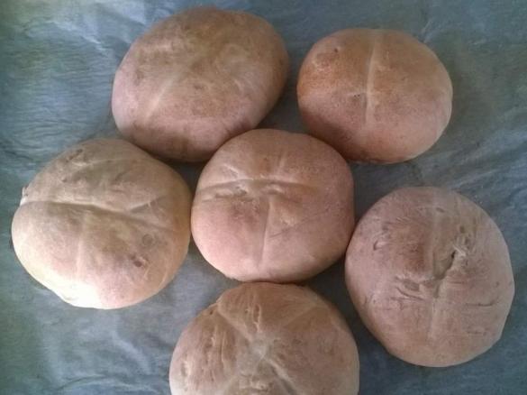 Variation von Sonntagsbrötchen