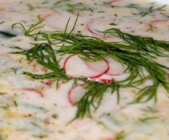 Kalte Kefir Gurkensuppe