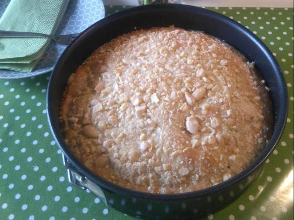 Saftiger Mandelkuchen