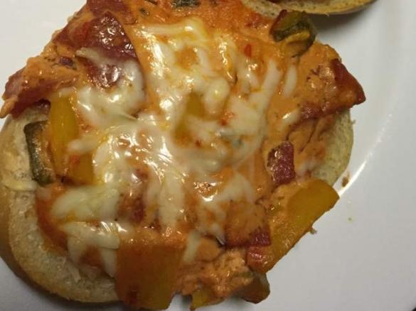 Schnelle Party Pizzabrötchen