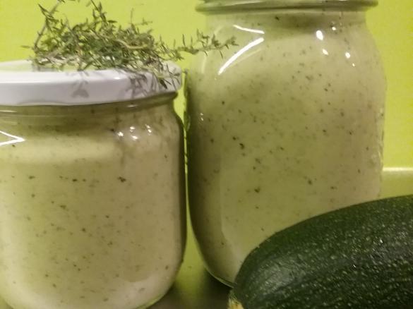 Zucchini-Sahne-Sugo