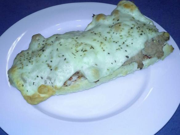 Überbackenes Thunfischbaguette