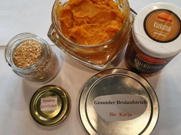 Gerrys gesunder Brotaufstrich mit Kurkuma