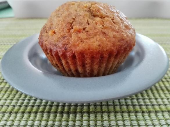 Karotten-Orangen-Nuss-Muffins