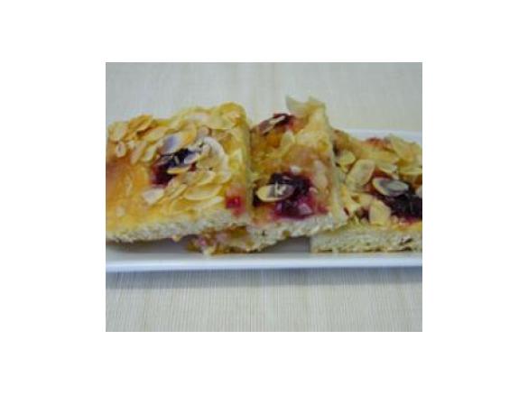 Hefekuchen mit Birnen