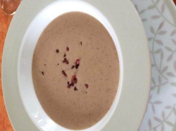 Maronensuppe mit Speck (Esskastanien)
