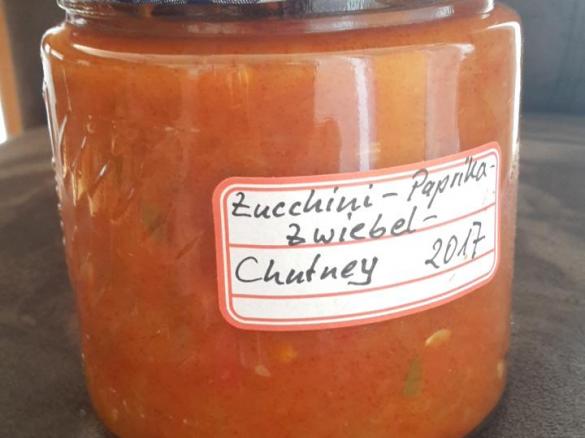 Variation Zucchini-Paprika-Zwiebel-Chutney