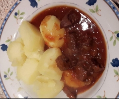 Gulasch a l a friesländische     auch als  Gulaschsuppe  a la  Friesländische  2 in 1