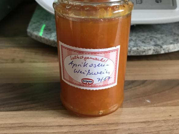 Aprikosen-Weißwein-Marmelade