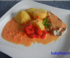 Paprika-Schmand-Schnitzel mit Kartoffeln