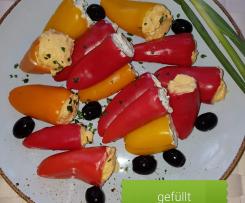 Gefüllte Peperoni oder Paprika