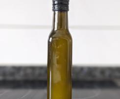 Knoblauchöl ohne Knoblauch schälen