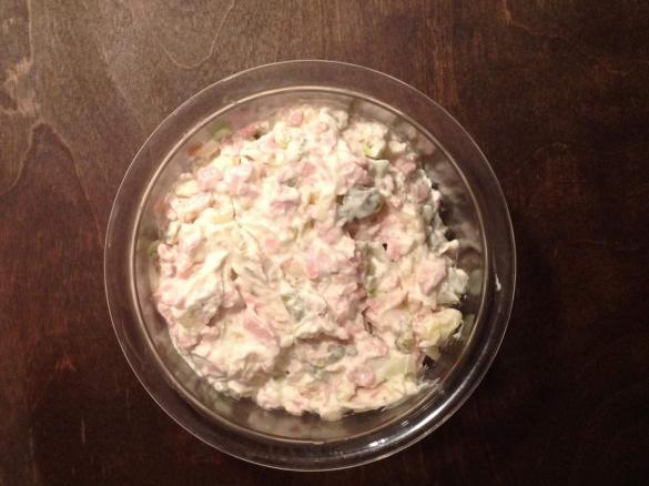 Fleischsalat, leicht u. frisch mit Apfel