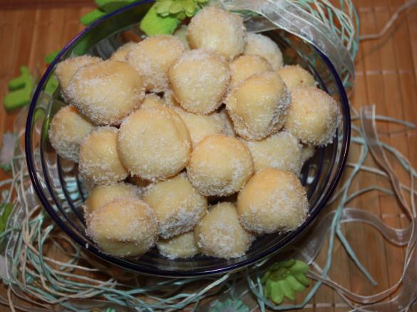 Kokospralinen (Rafaello)