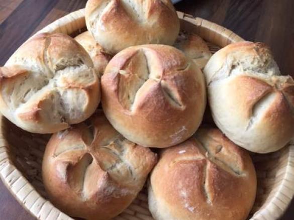 einfache, leckere Sonntagsbrötchen