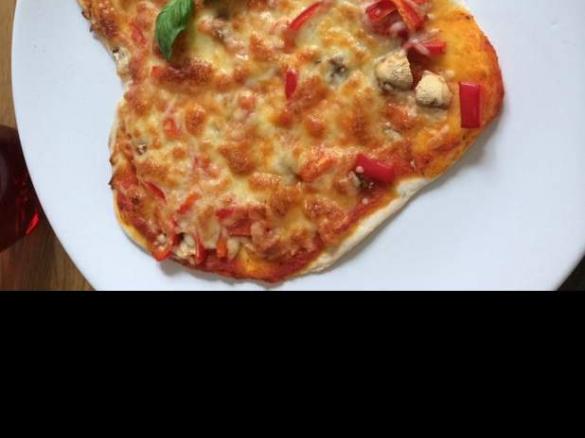 Pizza - Grundrezept für den Teig