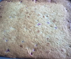 Johannisbeer-Marzipan-Blechkuchen