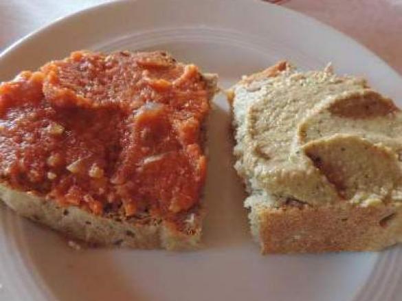 Rote-Linsen- und Auberginenaufstrich, Vegan