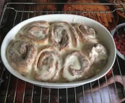 Zimtschnecken mit Frischkäse-Frosting (mit Trockenhefe)