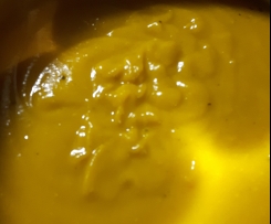 Kürbiscremesuppe mit Apfel