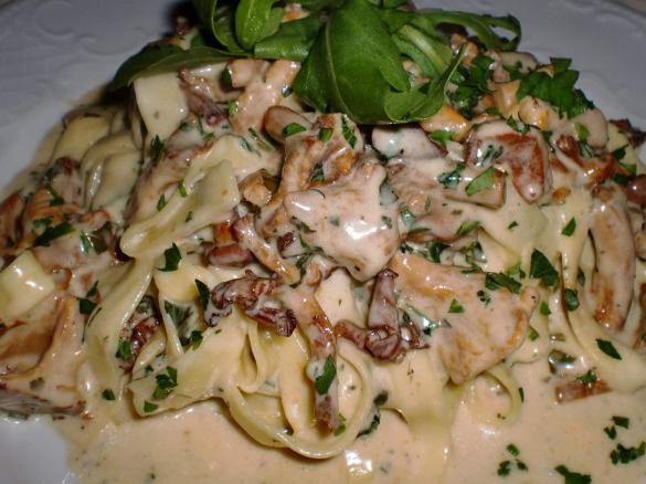 Champignons mit Sahnesoße